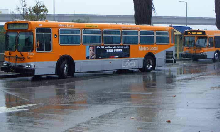 LA Metro Local New Flyer C40 5219